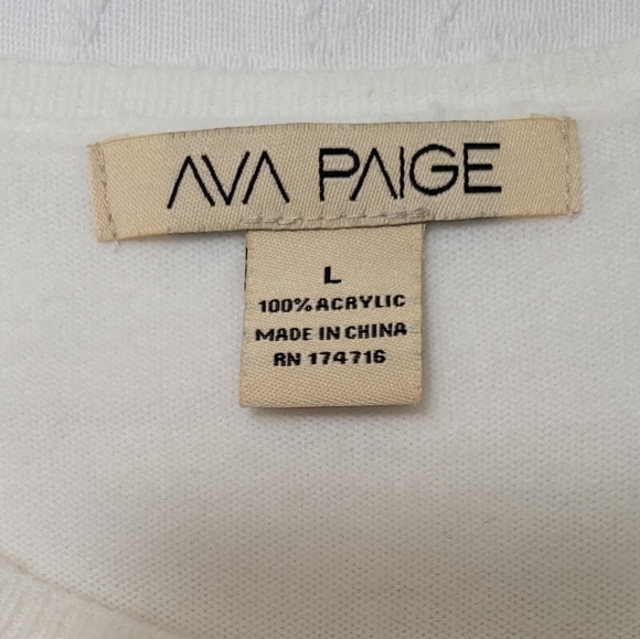 Women's Cream Off White Crew Neck Sweater - Picture 4 of 7